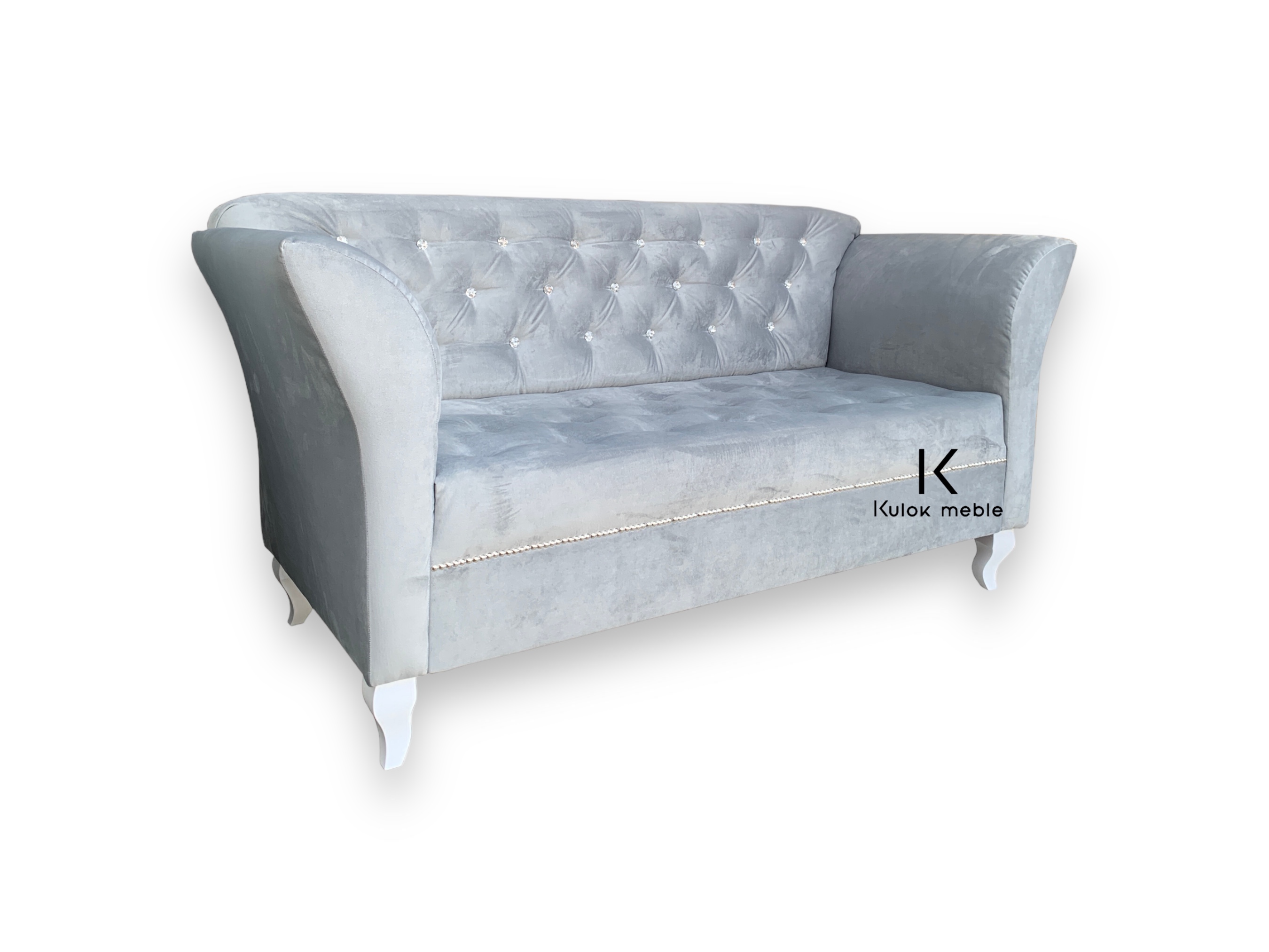 Stylowa Kanapa Chester Lux Ludwik w szarym Prestige 2770 na białych nogach Ludwik.